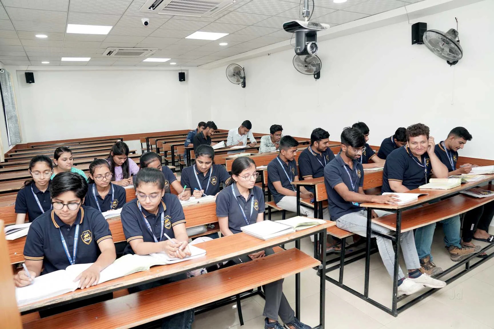 Image gallery marquee